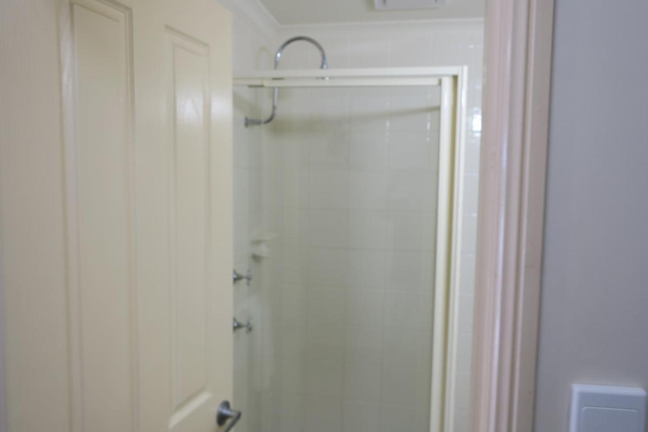 Caboolture Central Motor Inn, Sure Stay Collection By BW Εξωτερικό φωτογραφία