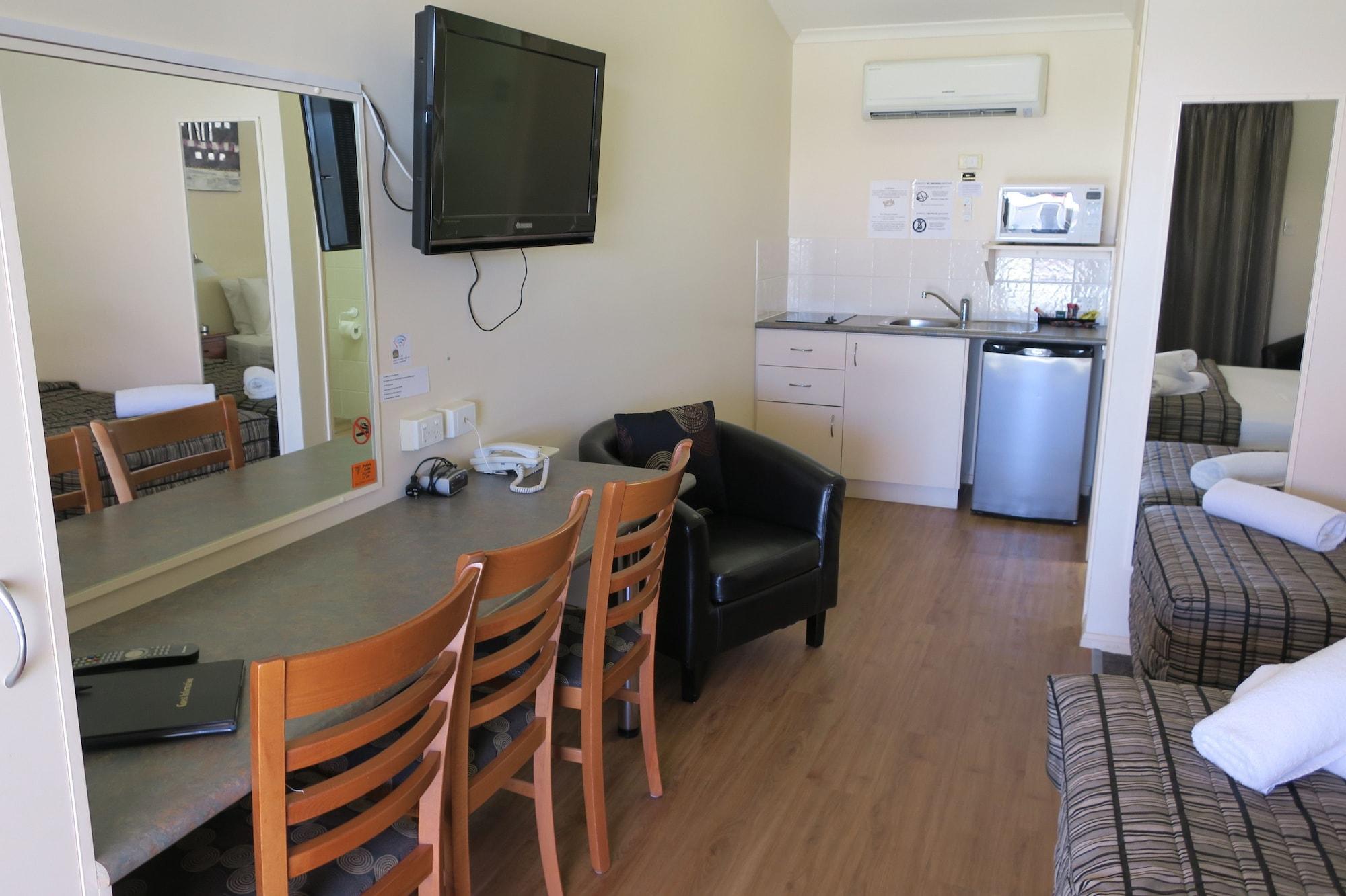 Caboolture Central Motor Inn, Sure Stay Collection By BW Εξωτερικό φωτογραφία