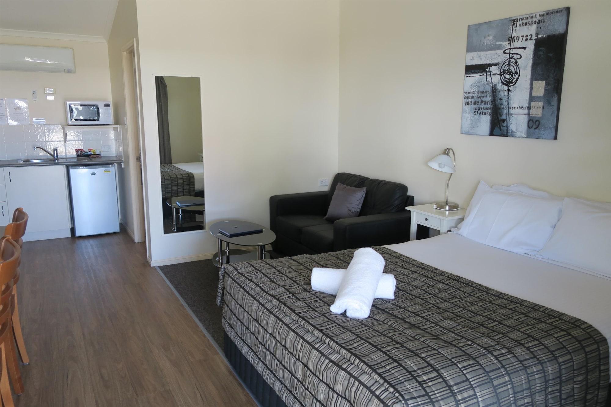 Caboolture Central Motor Inn, Sure Stay Collection By BW Εξωτερικό φωτογραφία