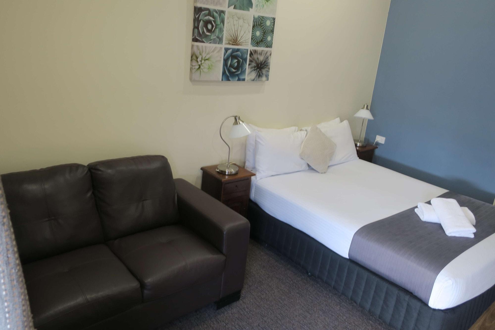 Caboolture Central Motor Inn, Sure Stay Collection By BW Εξωτερικό φωτογραφία