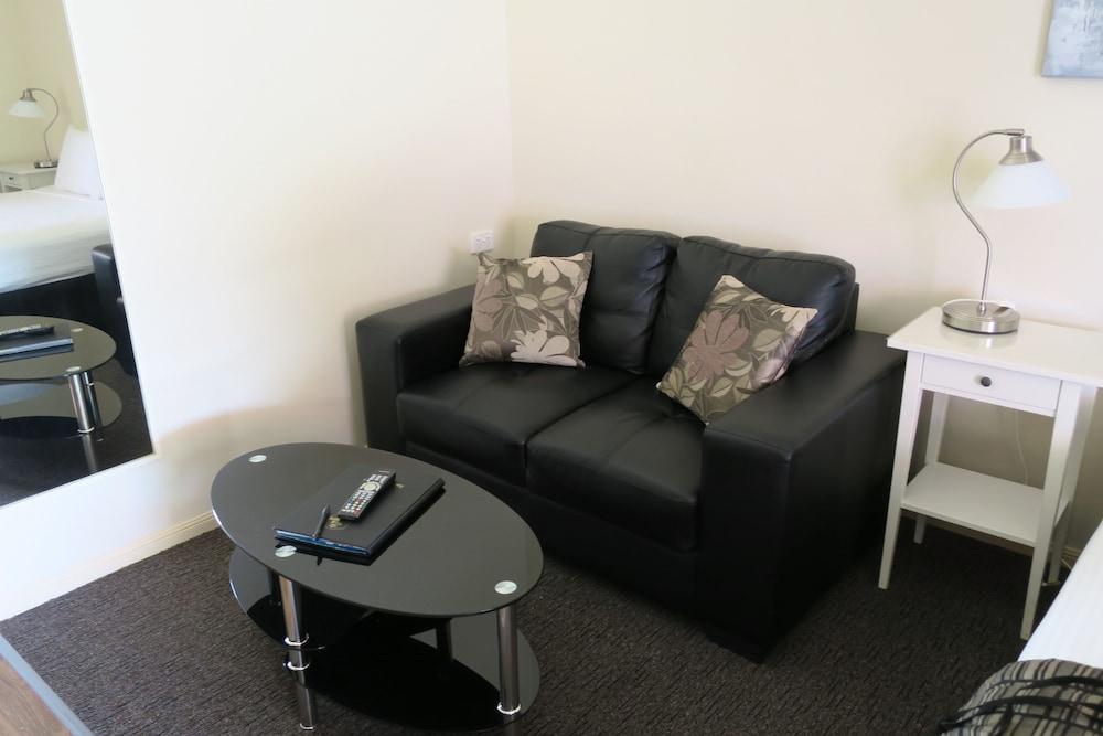 Caboolture Central Motor Inn, Sure Stay Collection By BW Εξωτερικό φωτογραφία