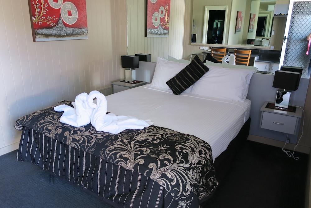 Caboolture Central Motor Inn, Sure Stay Collection By BW Εξωτερικό φωτογραφία