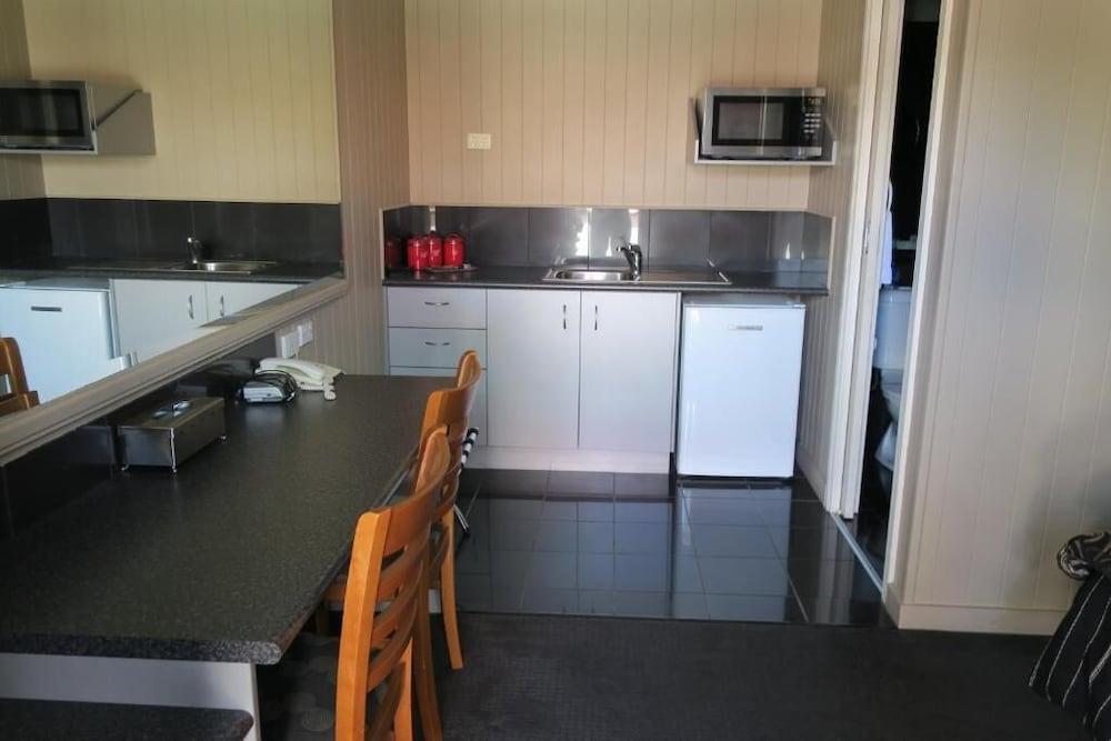 Caboolture Central Motor Inn, Sure Stay Collection By BW Εξωτερικό φωτογραφία