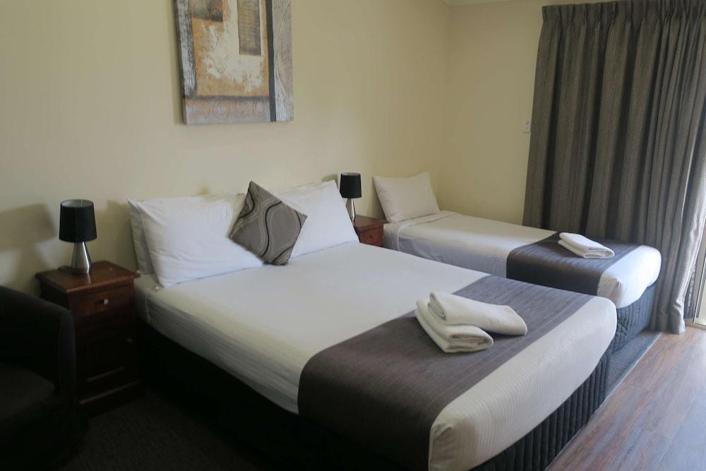 Caboolture Central Motor Inn, Sure Stay Collection By BW Εξωτερικό φωτογραφία