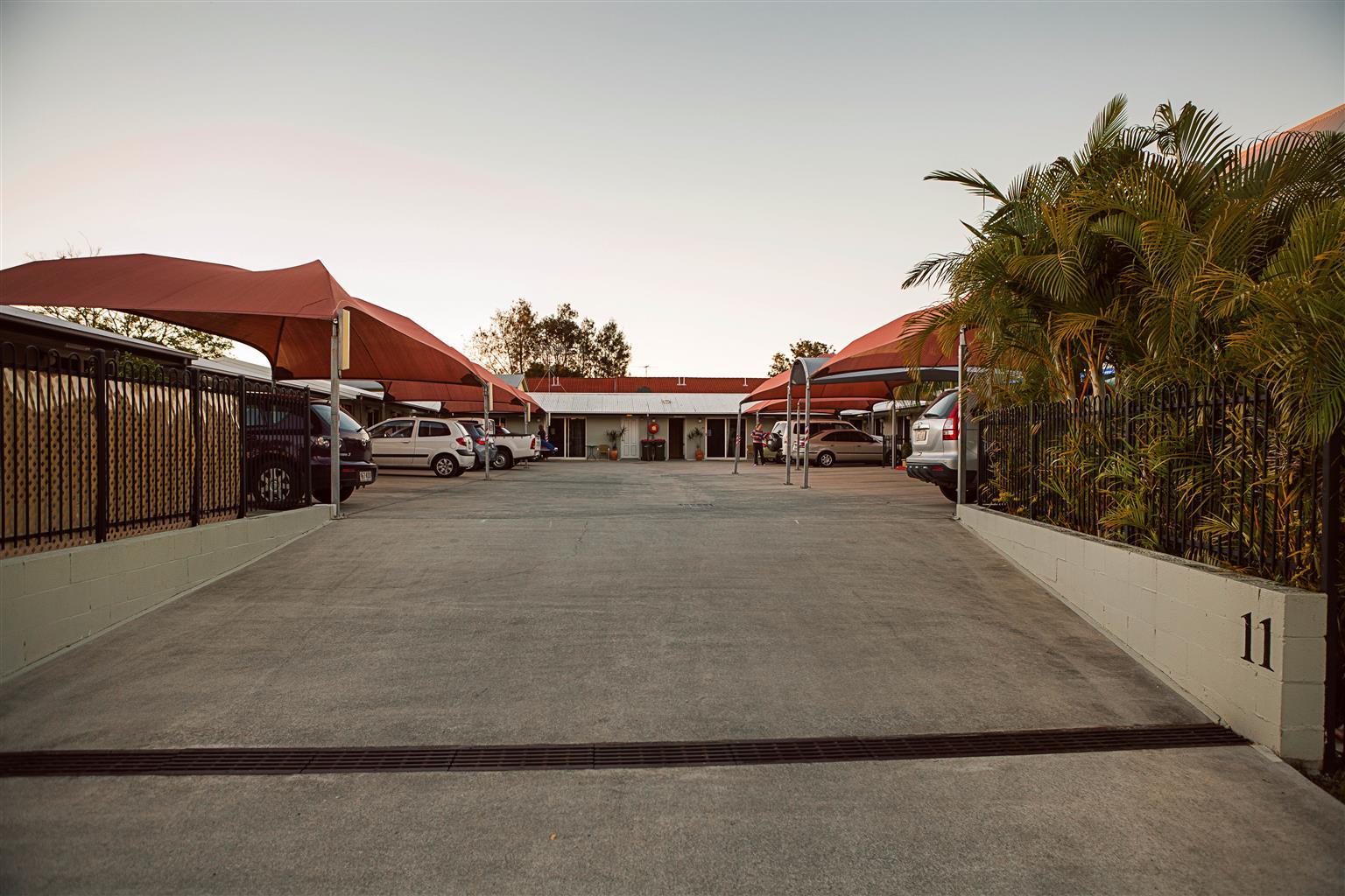 Caboolture Central Motor Inn, Sure Stay Collection By BW Εξωτερικό φωτογραφία