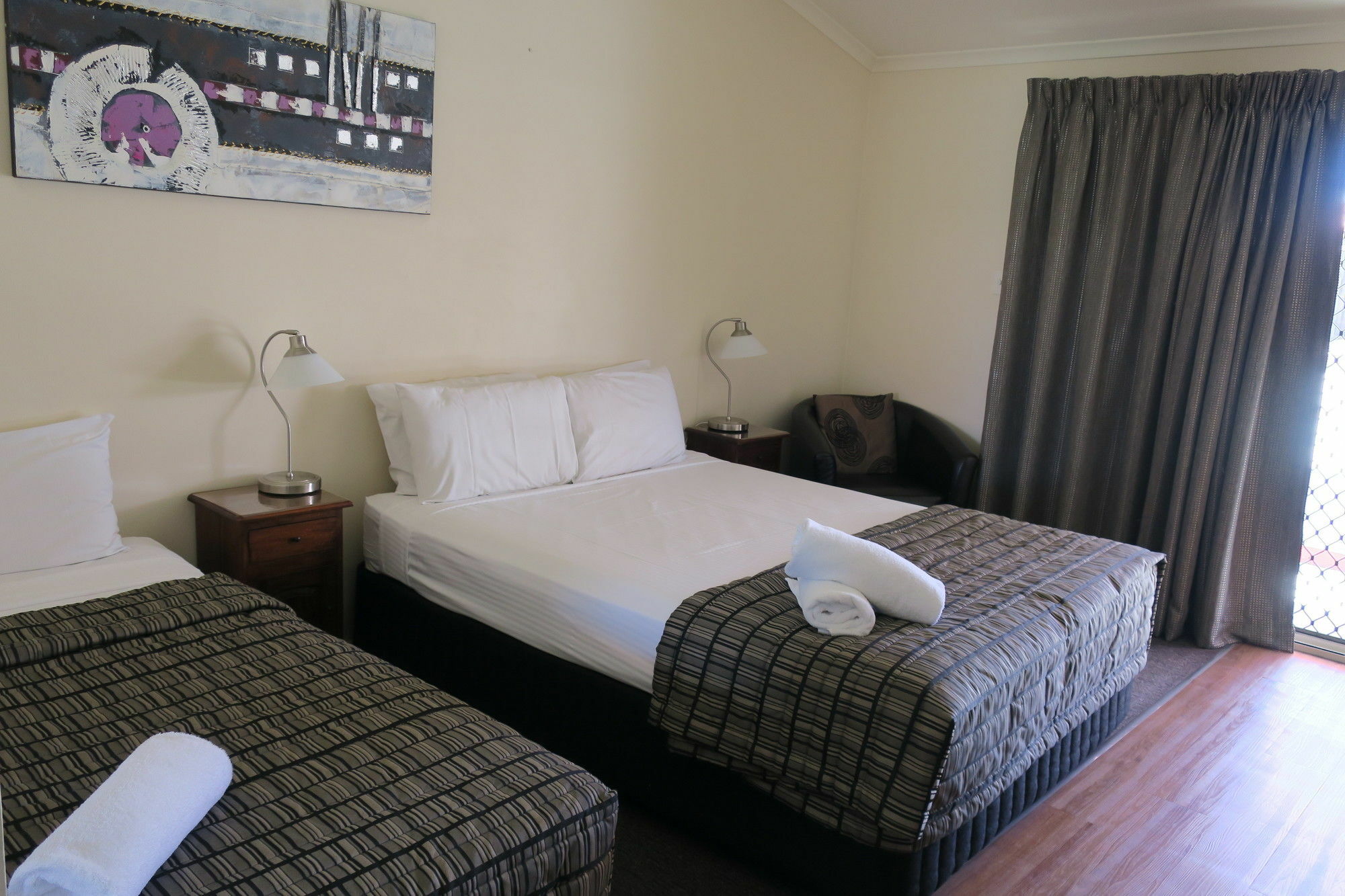 Caboolture Central Motor Inn, Sure Stay Collection By BW Εξωτερικό φωτογραφία
